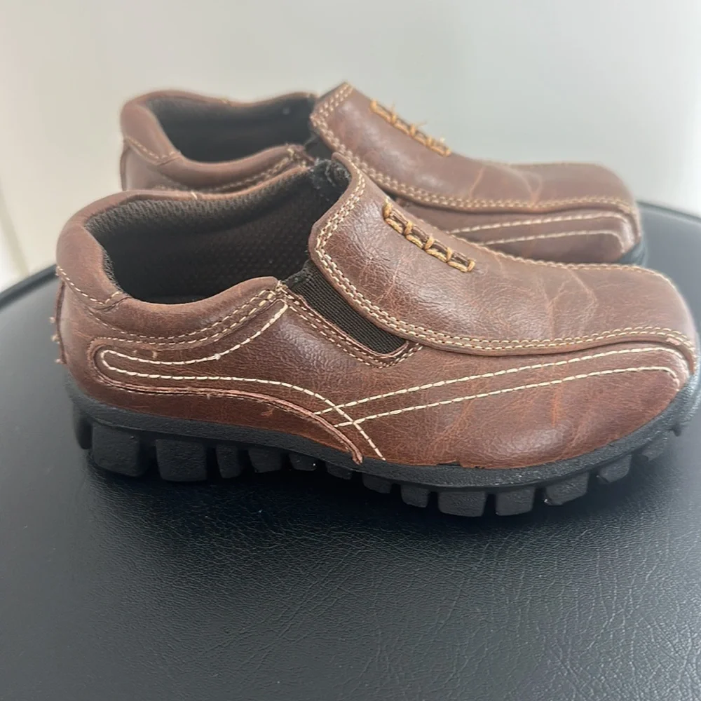 Boys brown dress‎ shoes size 8